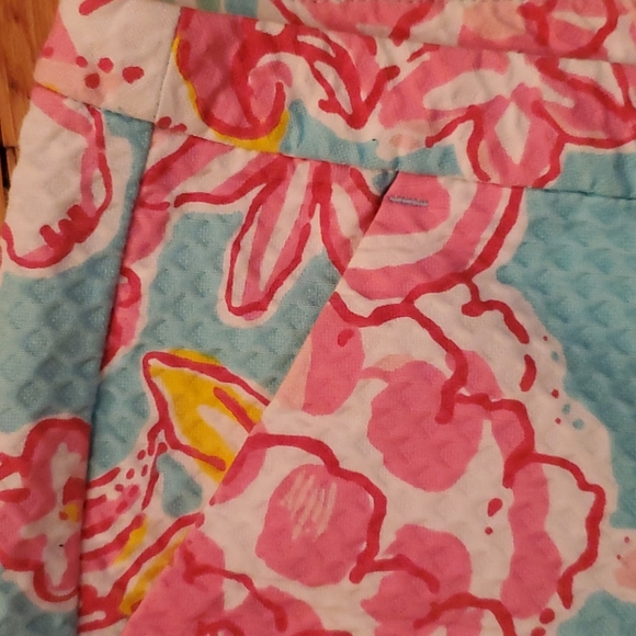 Lilly Pulitzer Shorts 00 - Picture 3 of 6